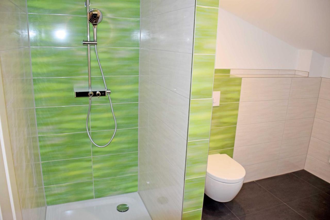 Ferienhaus Zum Boddenstrand Mit Ka Gross Zicker Phòng bức ảnh