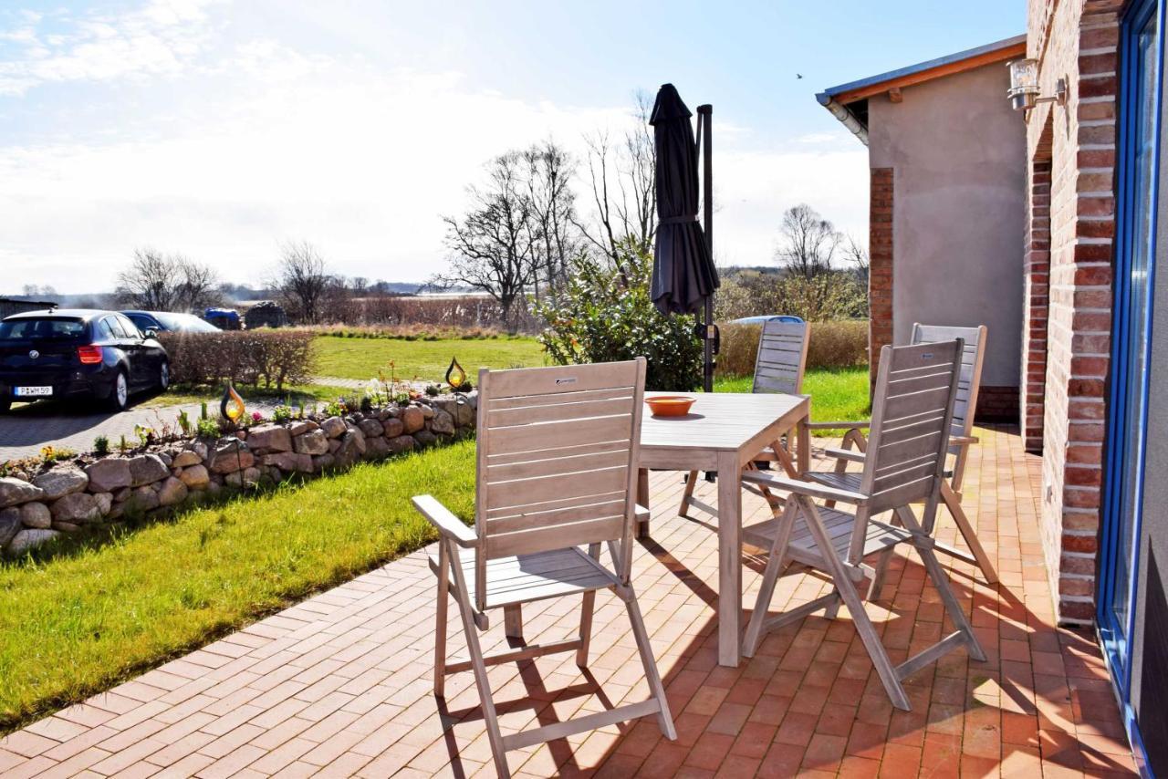 Ferienhaus Zum Boddenstrand Mit Ka Gross Zicker Ngoại thất bức ảnh