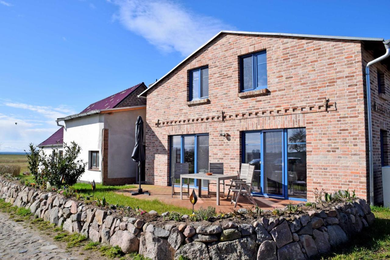 Ferienhaus Zum Boddenstrand Mit Ka Gross Zicker Ngoại thất bức ảnh